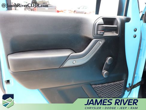 Used 2017 Jeep Wrangler Sport w/ Quick Order Package 23S AWD/4WD image 16