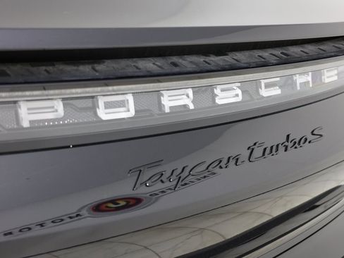 Used 2020 Porsche Taycan Turbo S AWD/4WD image 33