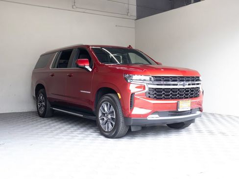 Used 2024 Chevrolet Suburban LS w/ Driver Alert Package RWD image 6