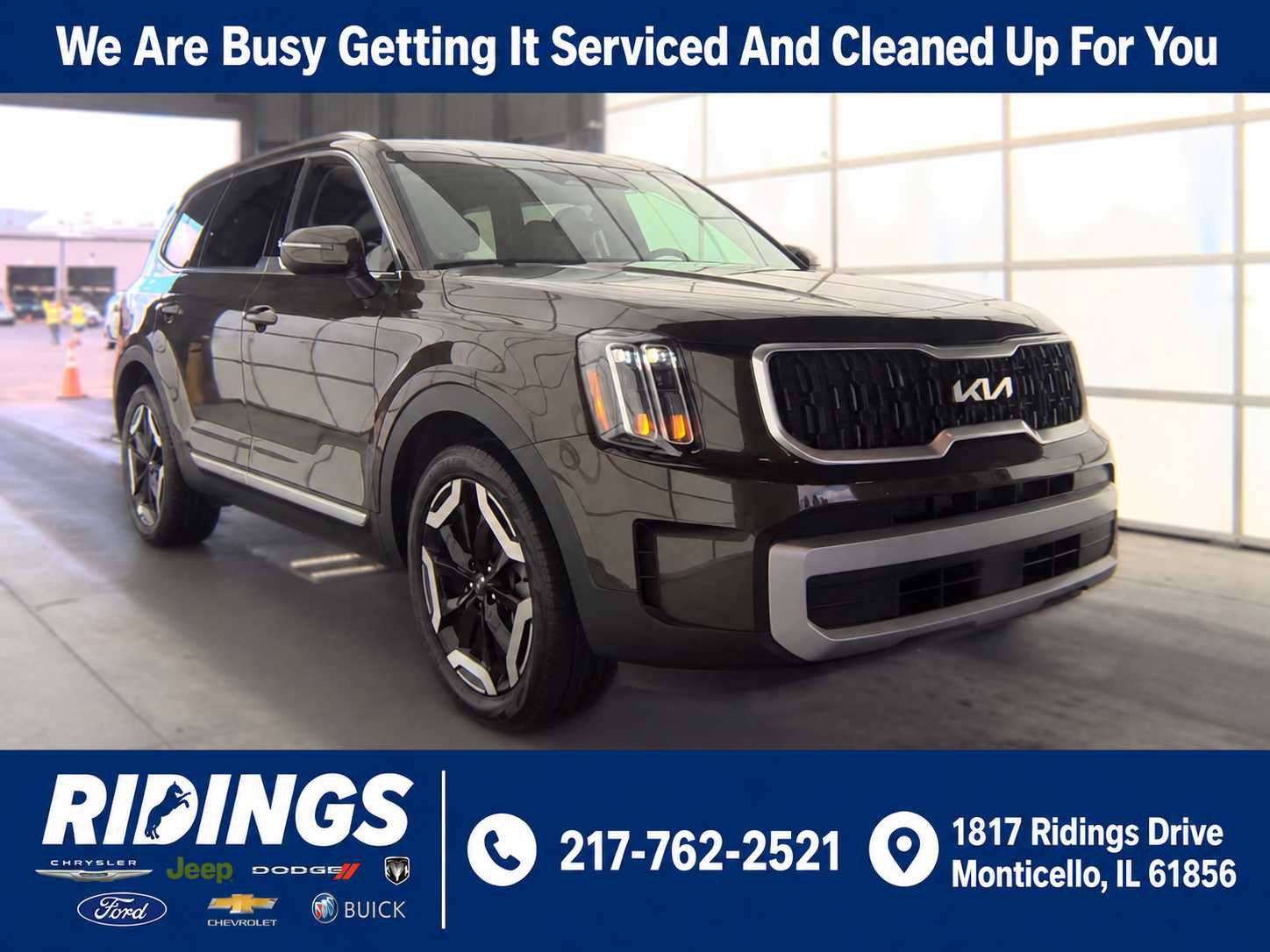 Used 2024 Kia Telluride EX w/ EX Captain's Chair Package AWD/4WD image 1