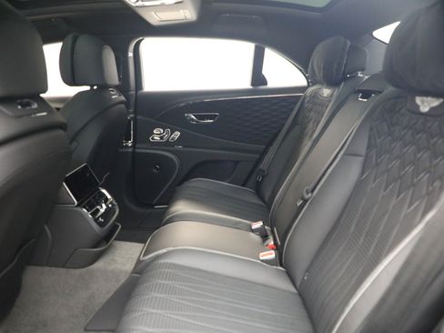 Certified 2022 Bentley Flying Spur W12 AWD/4WD image 23