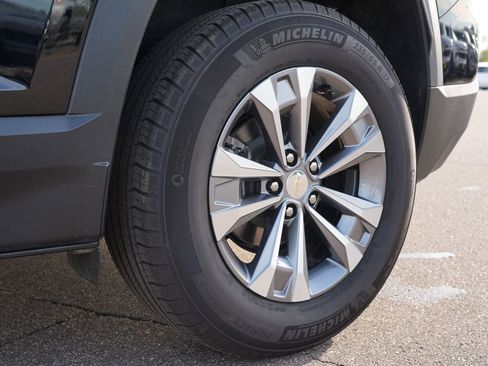 Used 2025 Chevrolet Equinox LT AWD/4WD image 33