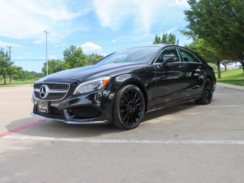 Used 2017 Mercedes-Benz CLS 550 w/ Premium 2 Package image 3