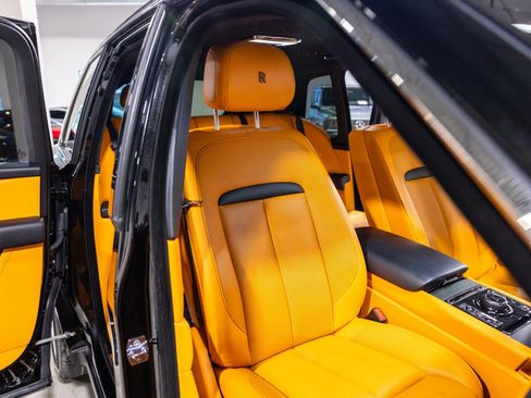 Used 2022 Rolls-Royce Cullinan AWD/4WD image 25