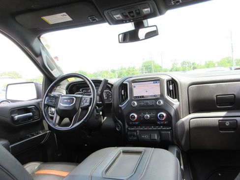 Used 2021 GMC Sierra 1500 AT4 w/ AT4 Premium Package AWD/4WD image 30