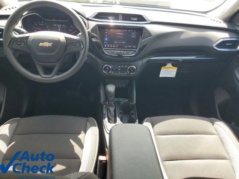 Used 2021 Chevrolet TrailBlazer LT w/ Convenience Package FWD image 15