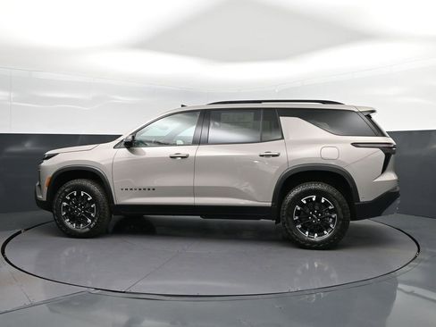 New 2026 Chevrolet Traverse Z71 w/ Enhanced Driving Package AWD/4WD image 4