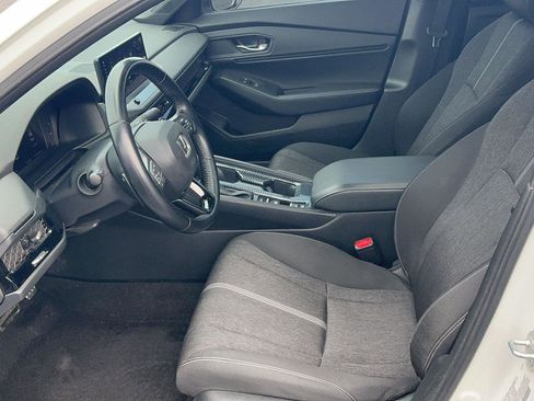 Used 2023 Honda Accord Sport image 17