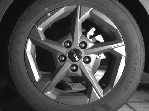 Used 2025 Kia K4 FWD image 14