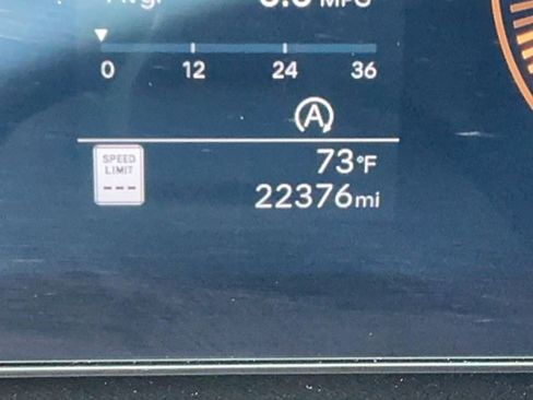 Used 2025 Hyundai Santa Fe SEL FWD image 25