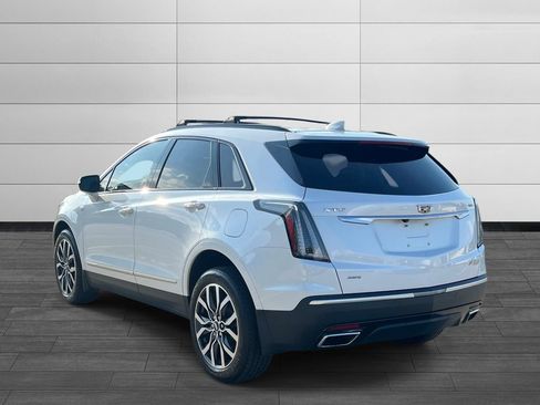 Used 2021 Cadillac XT5 Sportv w/ LPO, Floor Liner Package AWD/4WD image 3