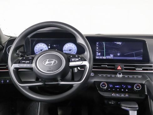 Certified 2024 Hyundai Elantra SEL image 28