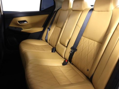 Used 2022 Nissan Sentra SV w/ SV Premium Package image 35