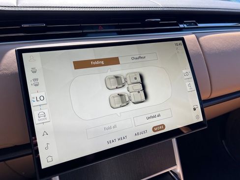 New 2025 Land Rover Range Rover SE image 20