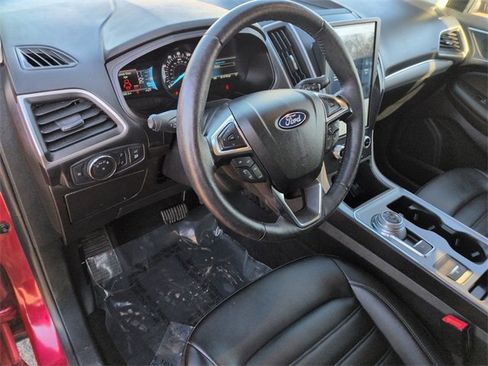 Used 2022 Ford Edge SEL w/ Convenience Package image 11