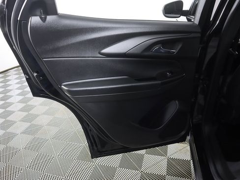 Used 2022 Chevrolet TrailBlazer LT w/ Sun and Liftgate Package image 26