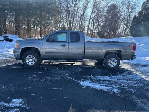 Used 2008 GMC Sierra 2500 SLE w/ SLE2 Preferred Package image 1