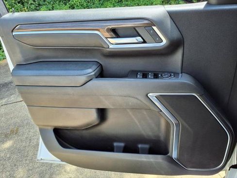 Used 2023 Chevrolet Silverado 1500 RST w/ LPO, Dark Essentials Package AWD/4WD image 12