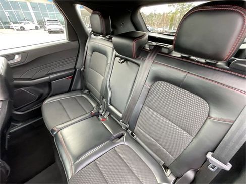 Used 2023 Ford Escape ST-Line image 18
