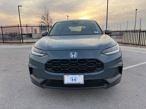 Certified 2025 Honda HR-V LX image 2