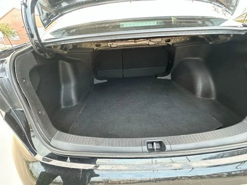 Used 2023 Toyota Corolla SE image 15