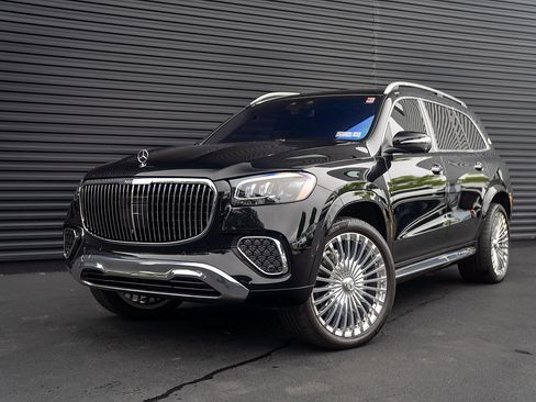 Used 2025 Mercedes-Benz Maybach GLS 600 4MATIC image 1