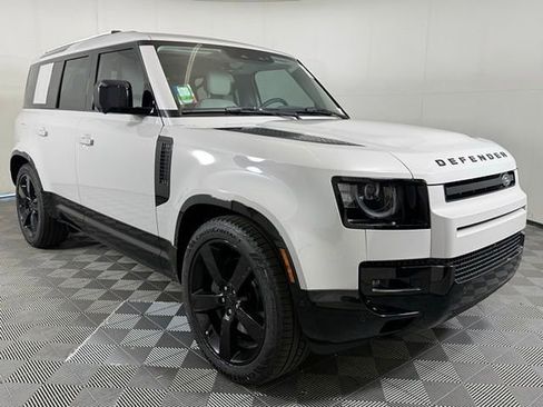 New 2026 Land Rover Defender 110 X-Dynamic SE AWD/4WD image 10