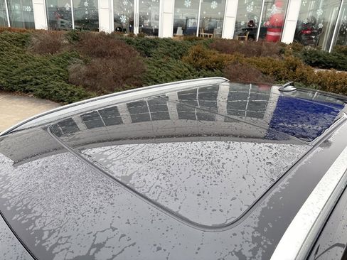 Certified 2025 Volvo XC40 B5 Core image 10