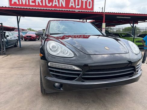 Used 2014 Porsche Cayenne S image 11