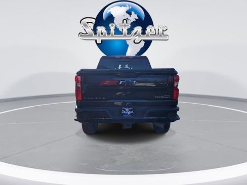 Used 2024 Chevrolet Silverado 2500 High Country w/ High Country Premium Package image 7