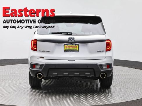 Used 2023 Honda Passport EX-L image 6