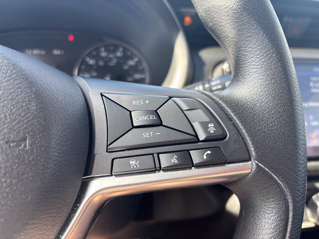 Certified 2023 Nissan Kicks SV FWD image 20