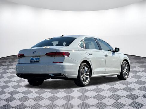 Used 2020 Volkswagen Passat 2.0T SE image 8