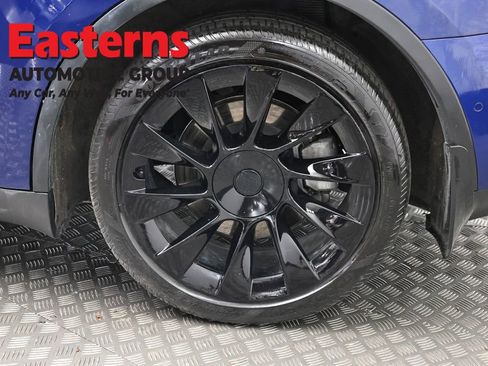 Used 2021 Tesla Model Y Long Range AWD/4WD image 27