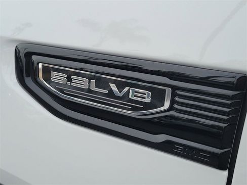 Used 2026 GMC Sierra 1500 Elevation image 33