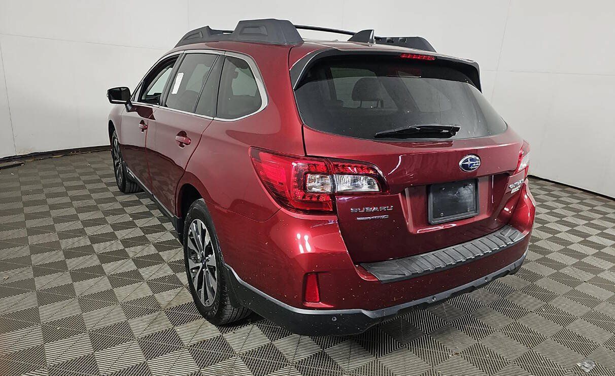Used 2017 Subaru Outback 2.5i Limited AWD/4WD image 18