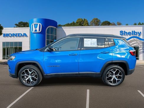 Used 2024 Jeep Compass Limited image 5