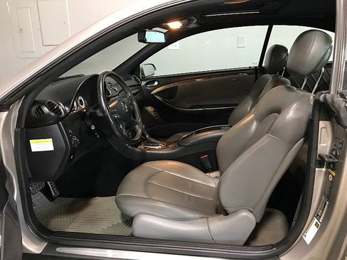 Used 2008 Mercedes-Benz CLK 350 Coupe image 10