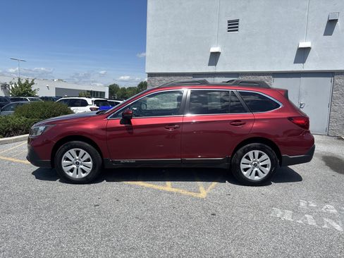 Used 2019 Subaru Outback 2.5i Premium AWD/4WD image 6