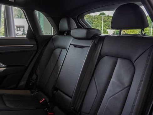 Used 2025 Audi Q3 2.0T Premium AWD/4WD image 37