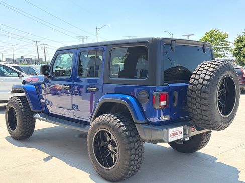 Used 2020 Jeep Wrangler Unlimited Sahara AWD/4WD image 6