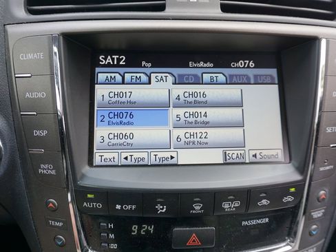 Used 2012 Lexus IS 250C w/ Luxury Pkg image 10