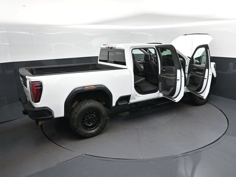 Used 2024 GMC Sierra 2500 AT4X w/ AT4X AEV Edition AWD/4WD image 51