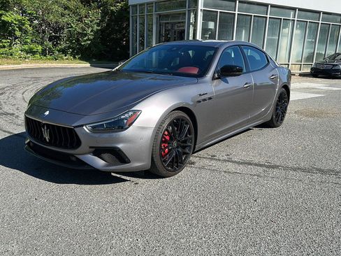 Used 2022 Maserati Ghibli Modena RWD image 1