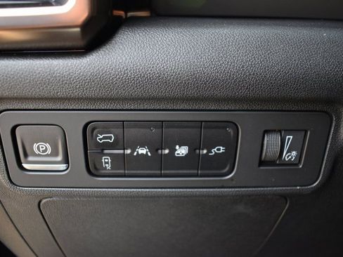 New 2025 GMC Hummer EV 2X image 20