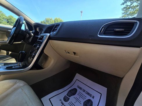 Used 2012 Volvo S60 T5 w/ Climate Pkg FWD image 25