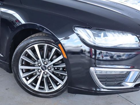 Used 2020 Lincoln MKZ FWD image 4