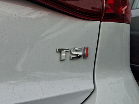 Used 2017 Volkswagen Jetta SE FWD image 9