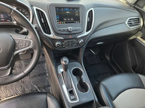 Used 2019 Chevrolet Equinox LT FWD image 17