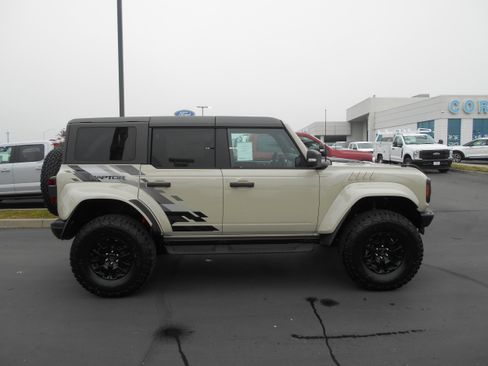New 2025 Ford Bronco Raptor image 27